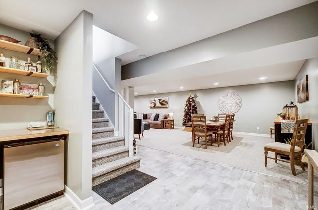 314 Laurelwood Lane, Kendallville, IN 46755