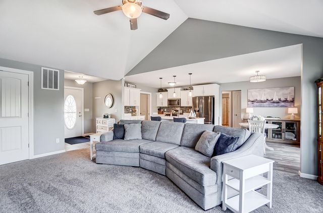 314 Laurelwood Lane, Kendallville, IN 46755