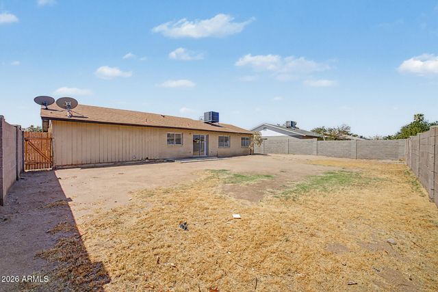 7506 W TURNEY Avenue, Phoenix, AZ 85033