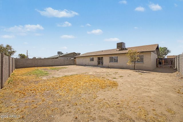 7506 W TURNEY Avenue, Phoenix, AZ 85033