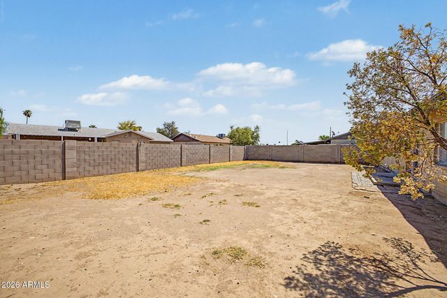 7506 W TURNEY Avenue, Phoenix, AZ 85033