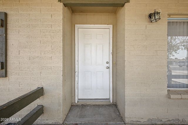 7506 W TURNEY Avenue, Phoenix, AZ 85033