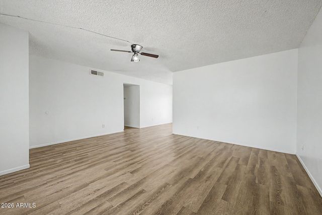 7506 W TURNEY Avenue, Phoenix, AZ 85033