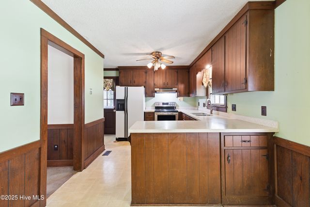 304 Foxhall Drive, Rocky Mount, NC 27804