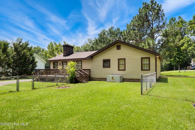 304 Foxhall Drive, Rocky Mount, NC 27804