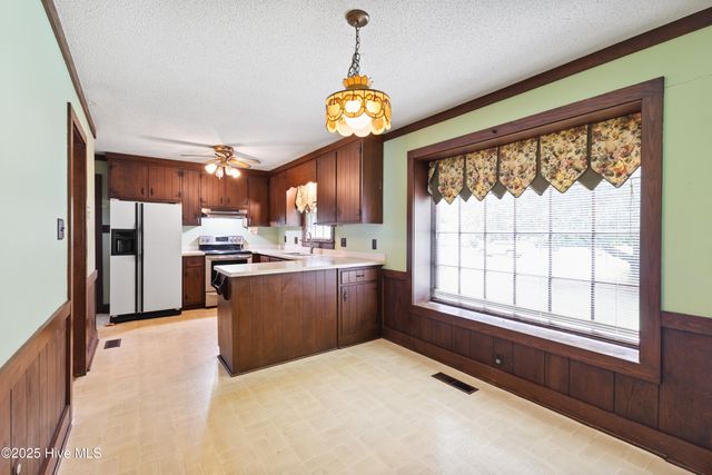 304 Foxhall Drive, Rocky Mount, NC 27804