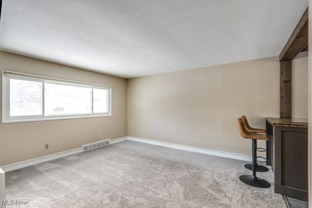 6490 Grosse Drive, Brook Park, OH 44142