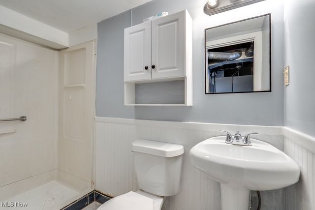 6490 Grosse Drive, Brook Park, OH 44142