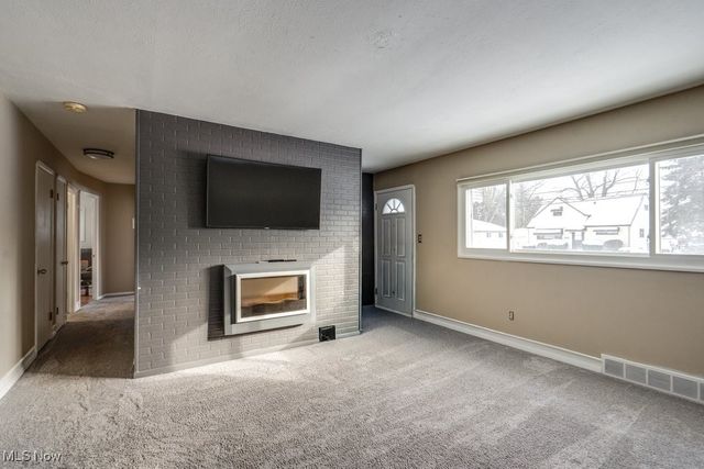 6490 Grosse Drive, Brook Park, OH 44142