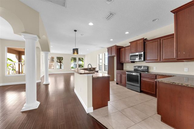 14649 OLD THICKET TRACE, Winter Garden, FL 34787