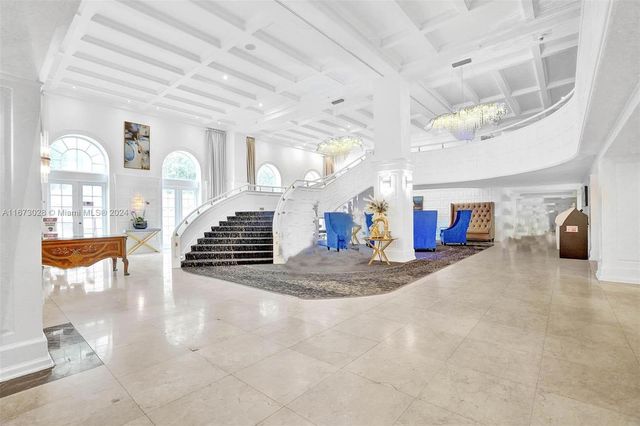 5225 Collins Ave PH7, Miami Beach, FL 33140