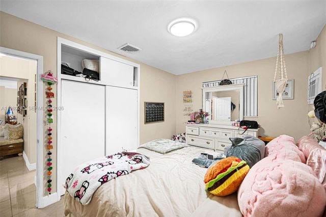 1811 Utopia Dr, Miramar, FL 33023