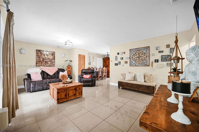 1811 Utopia Dr, Miramar, FL 33023