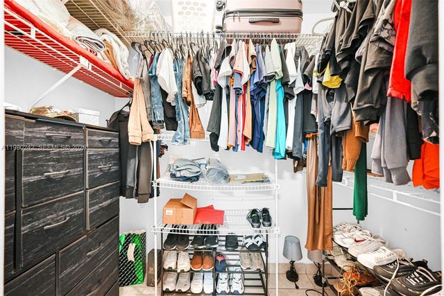 1811 Utopia Dr, Miramar, FL 33023