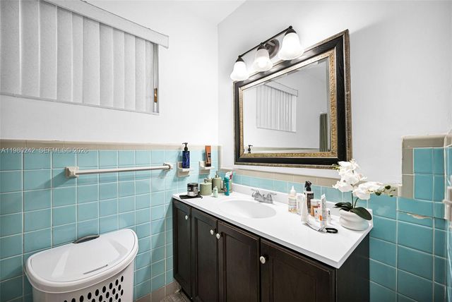 1811 Utopia Dr, Miramar, FL 33023