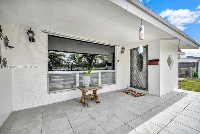 1811 Utopia Dr, Miramar, FL 33023