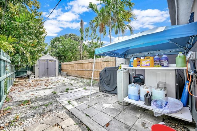 1811 Utopia Dr, Miramar, FL 33023