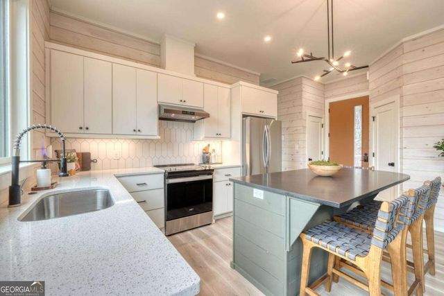 11 Soaring Eagle Lane, Clayton, GA 30525