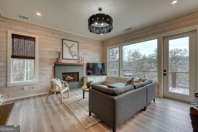 11 Soaring Eagle Lane, Clayton, GA 30525