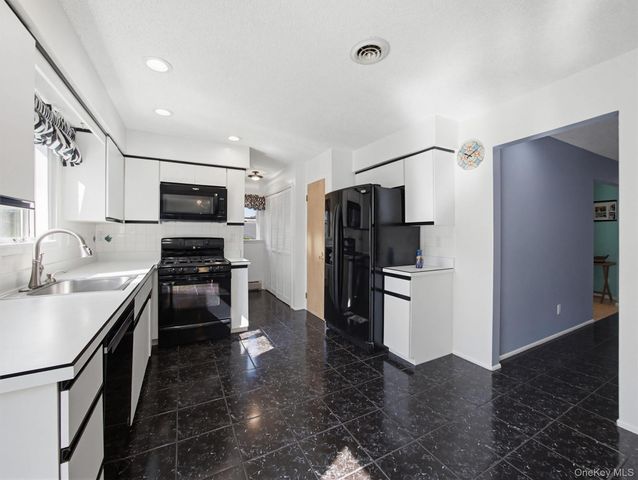 31 Dunnigan Drive, Pomona, NY 10970