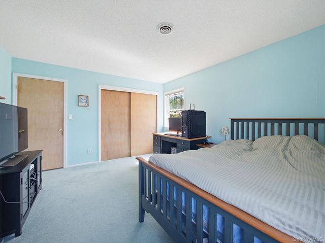 31 Dunnigan Drive, Pomona, NY 10970