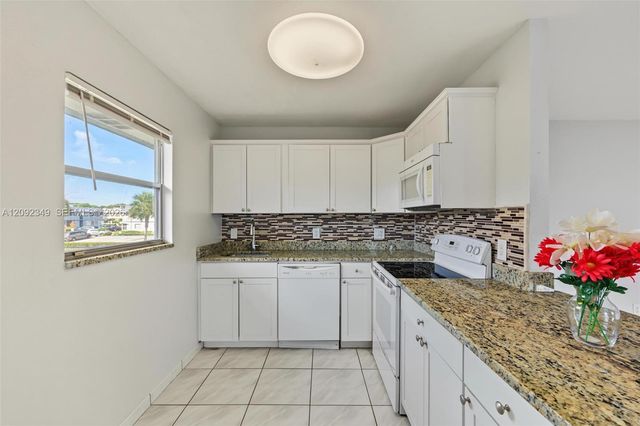 373 Monaco H H, Delray Beach, FL 33446