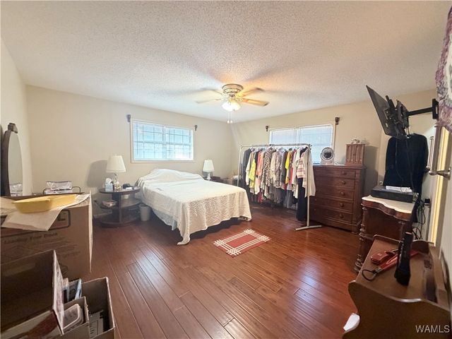 4500 Cloverdale, Northport, AL 35473