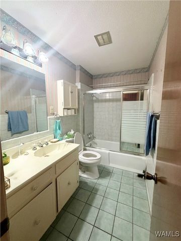 4500 Cloverdale, Northport, AL 35473