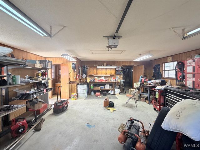 4500 Cloverdale, Northport, AL 35473