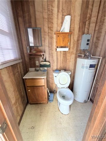 4500 Cloverdale, Northport, AL 35473