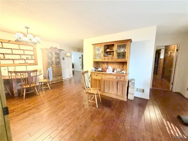 4500 Cloverdale, Northport, AL 35473