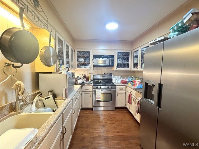 4500 Cloverdale, Northport, AL 35473