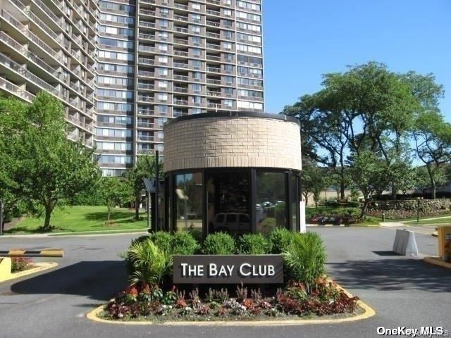 1 Bay Club Drive 4P, Bayside, NY 11360