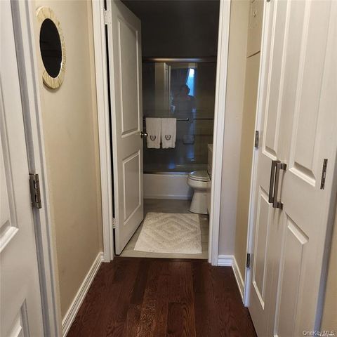 1 Bay Club Drive 4P, Bayside, NY 11360