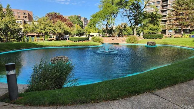 1 Bay Club Drive 4P, Bayside, NY 11360