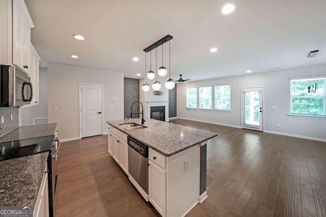 4450 Richmond Court, Stone Mountain, GA 30083