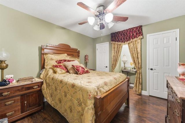 1304 Theriot Road, Lake Charles, LA 70611