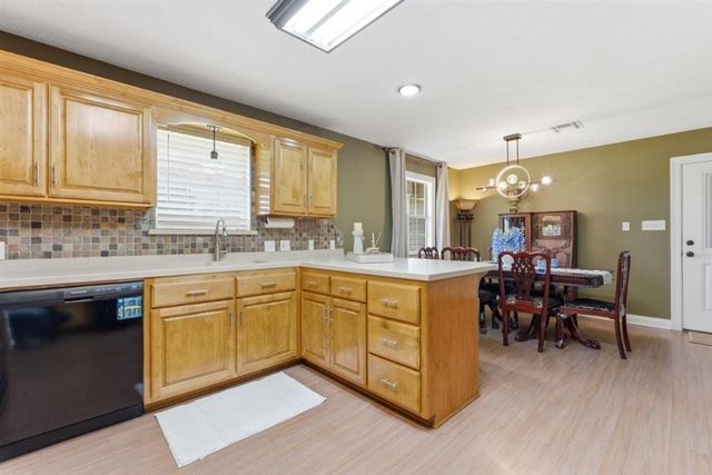 1304 Theriot Road, Lake Charles, LA 70611