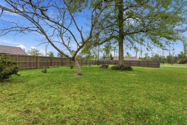 1304 Theriot Road, Lake Charles, LA 70611