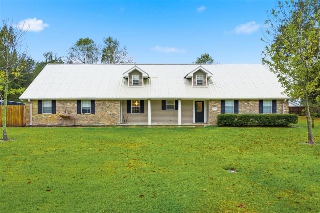 1304 Theriot Road, Lake Charles, LA 70611