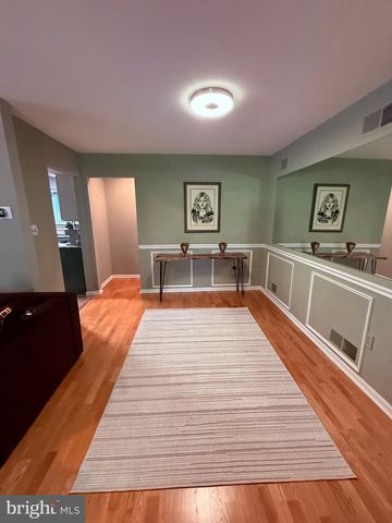 1023 OAK KNOLL DR, Harrisburg, PA 17111