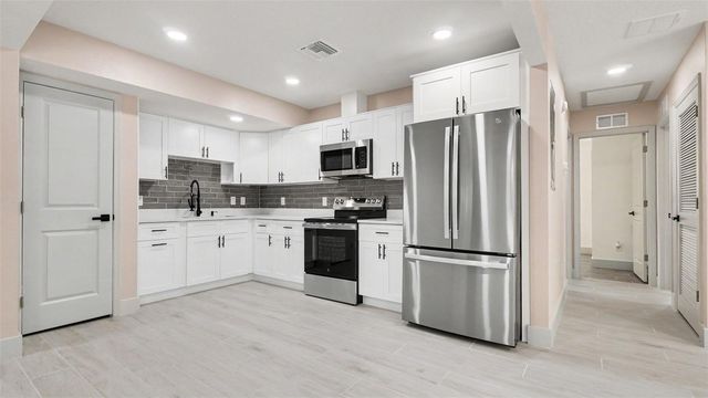 1109 NW 14TH AVENUE, Ocala, FL 34475