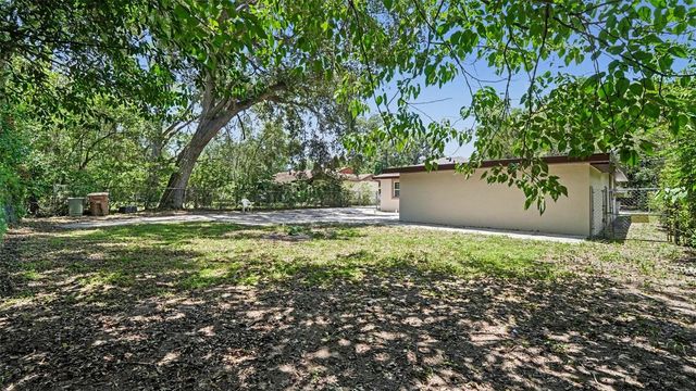 1109 NW 14TH AVENUE, Ocala, FL 34475