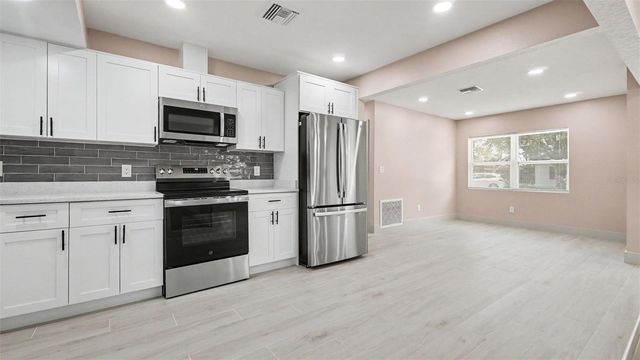 1109 NW 14TH AVENUE, Ocala, FL 34475