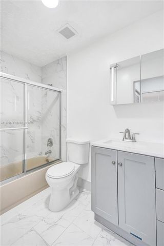 1051 NE 204th Ln, Miami, FL 33179