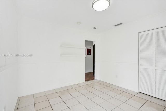 1051 NE 204th Ln, Miami, FL 33179