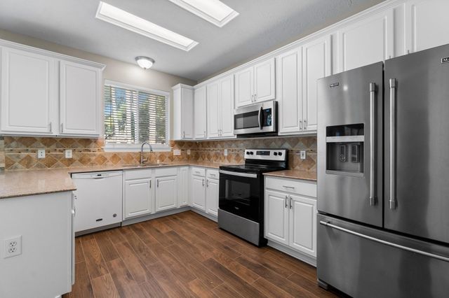 78 N Merryweather Circle, Conroe, TX 77384