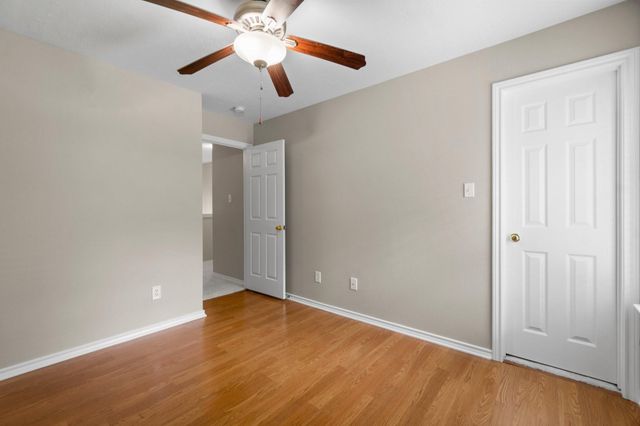 78 N Merryweather Circle, Conroe, TX 77384