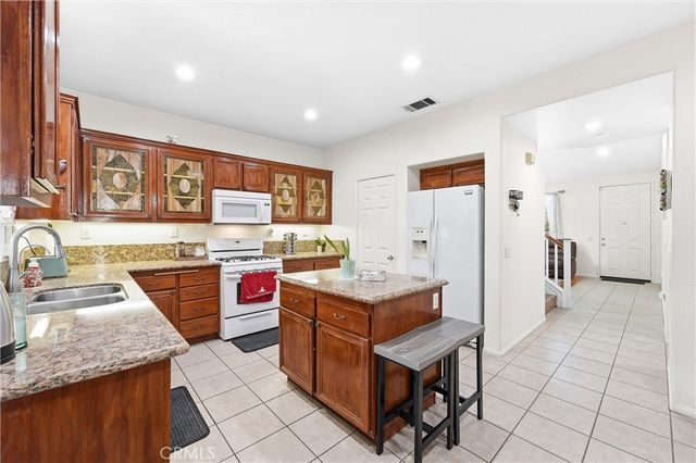 2822 Parksquare, Pomona, CA 91767