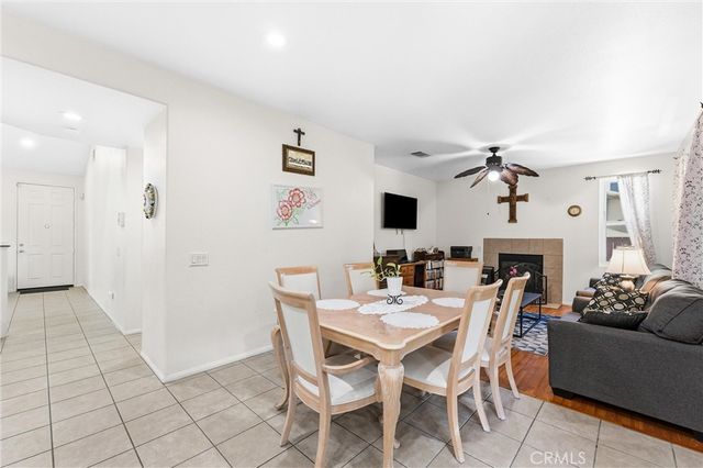 2822 Parksquare, Pomona, CA 91767